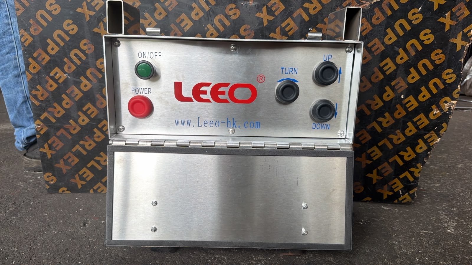 Original dual-hand control device