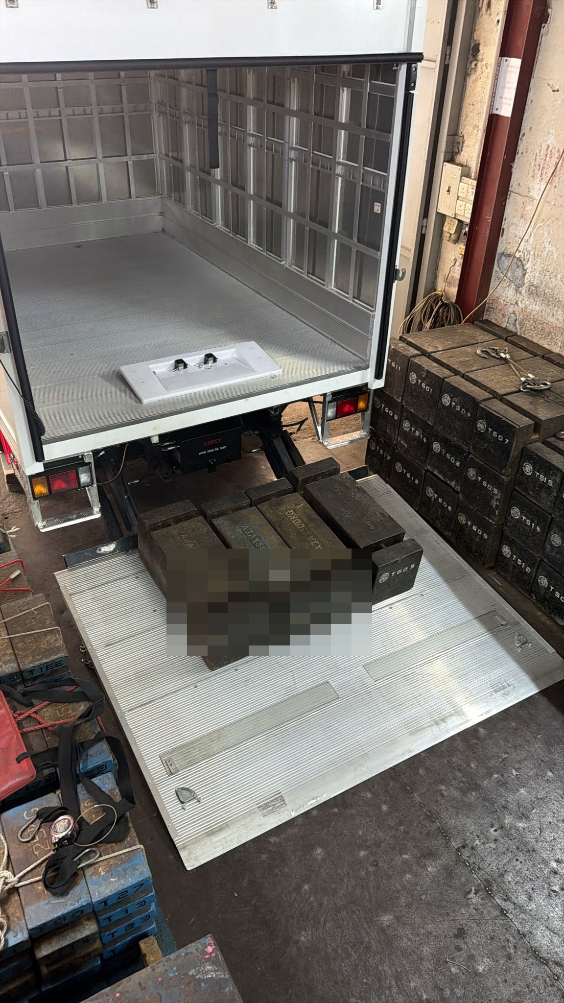 Form 5 tail lift load testing process