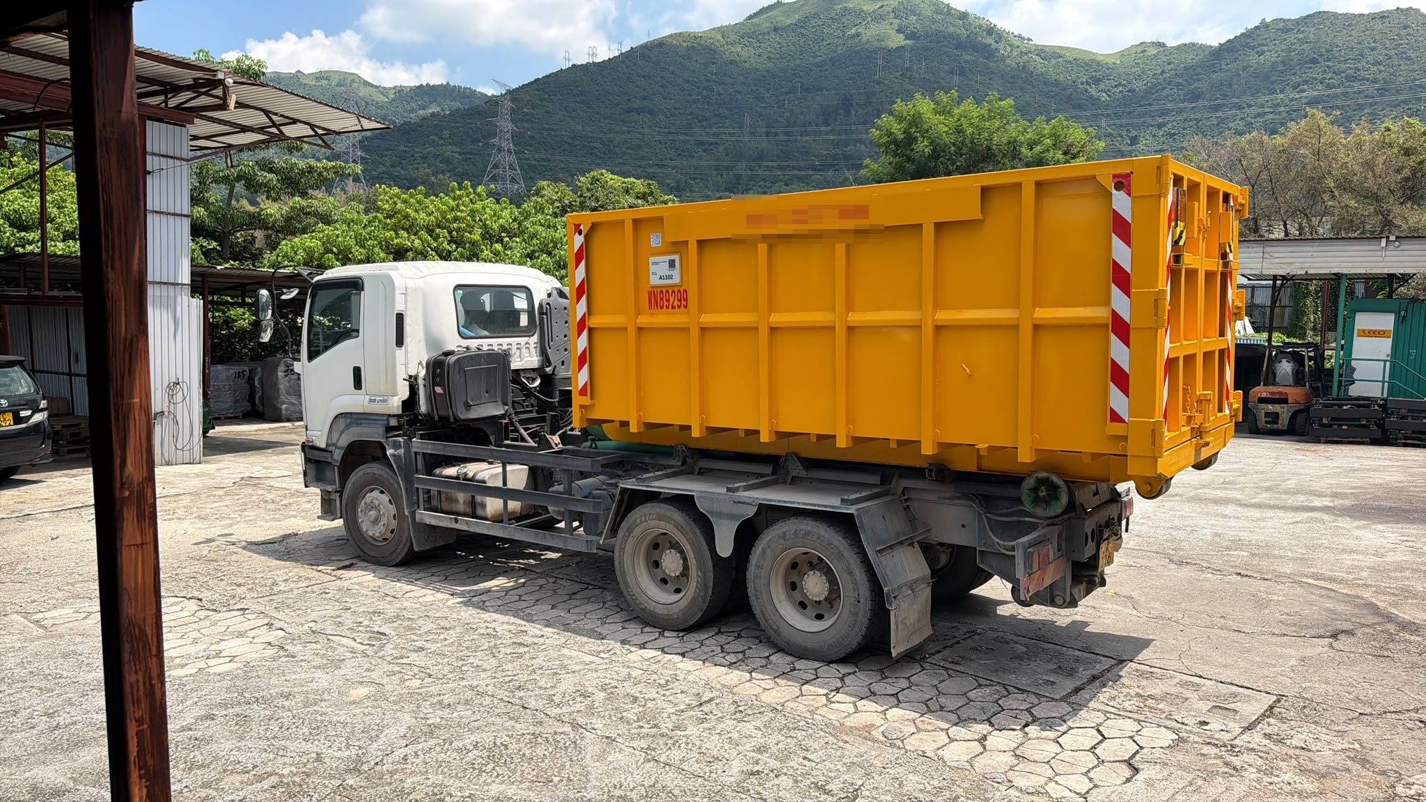 EPD environmental hopper mounted on truck
